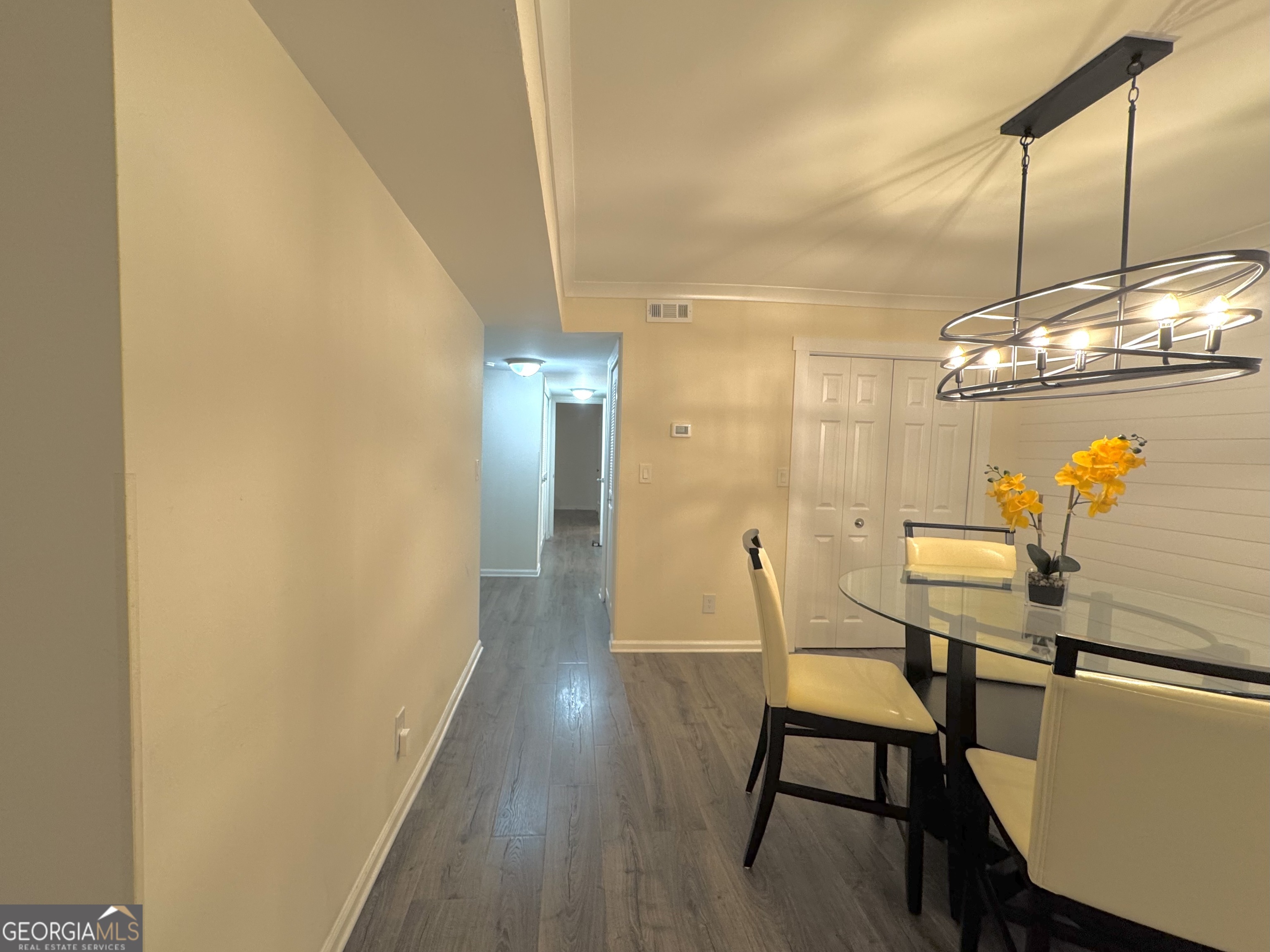 6851 Roswell Road, Unit H13 Sandy Springs, GA 30328 - Photo 8 of 16