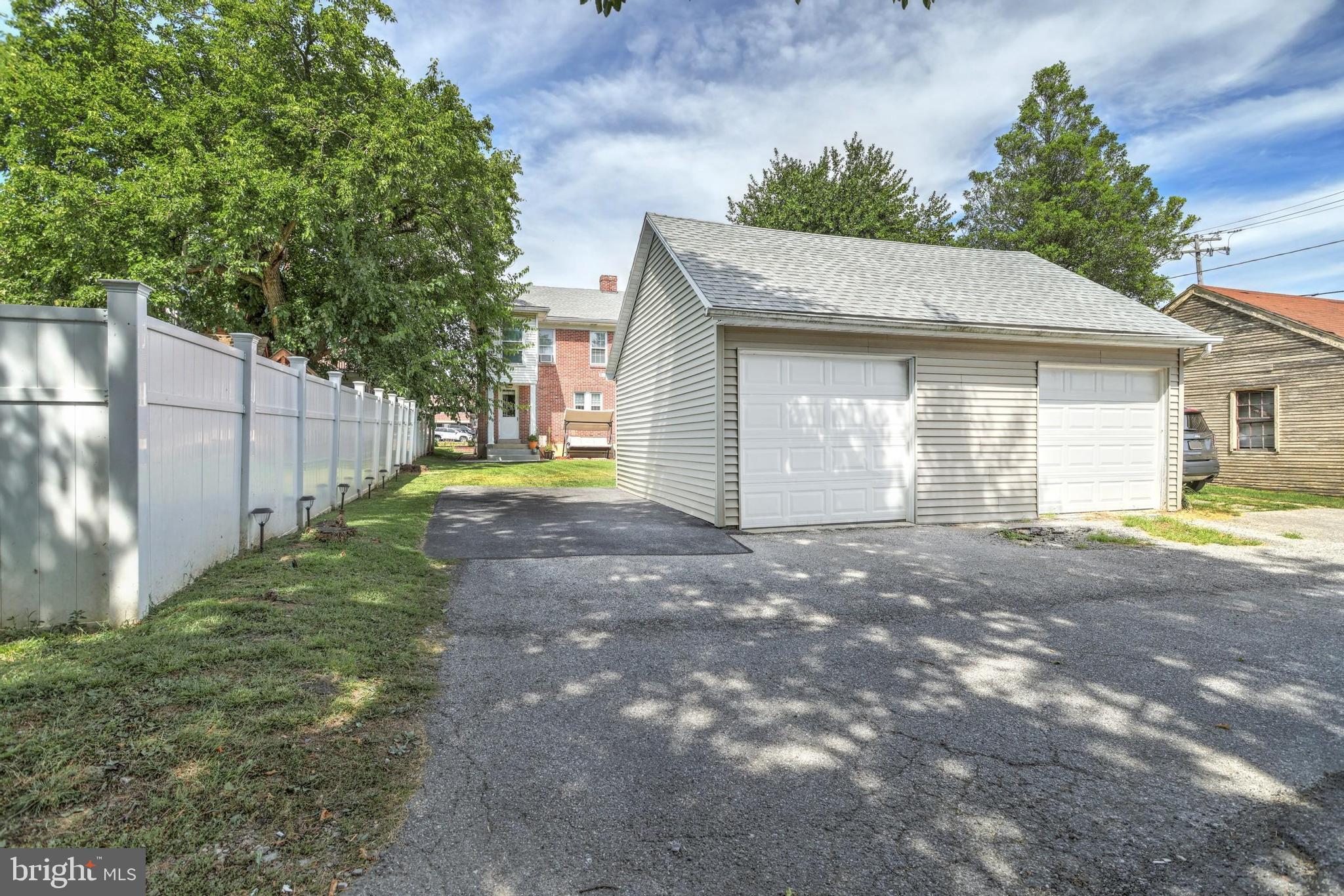 315 Stock Street Hanover, PA 17331 - Photo 8 of 28 Gallery Image 8