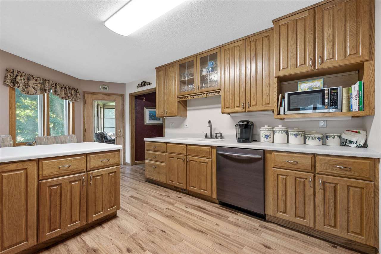 1951 Lake Manor Road Northeast Solon, IA 52333 - Photo 17 of 51 Gallery Image 17