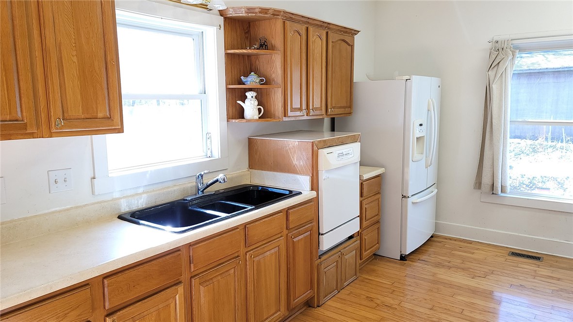 1210 Miller Road Westminster, SC 29693 - Photo 14 of 37 Gallery Image 14