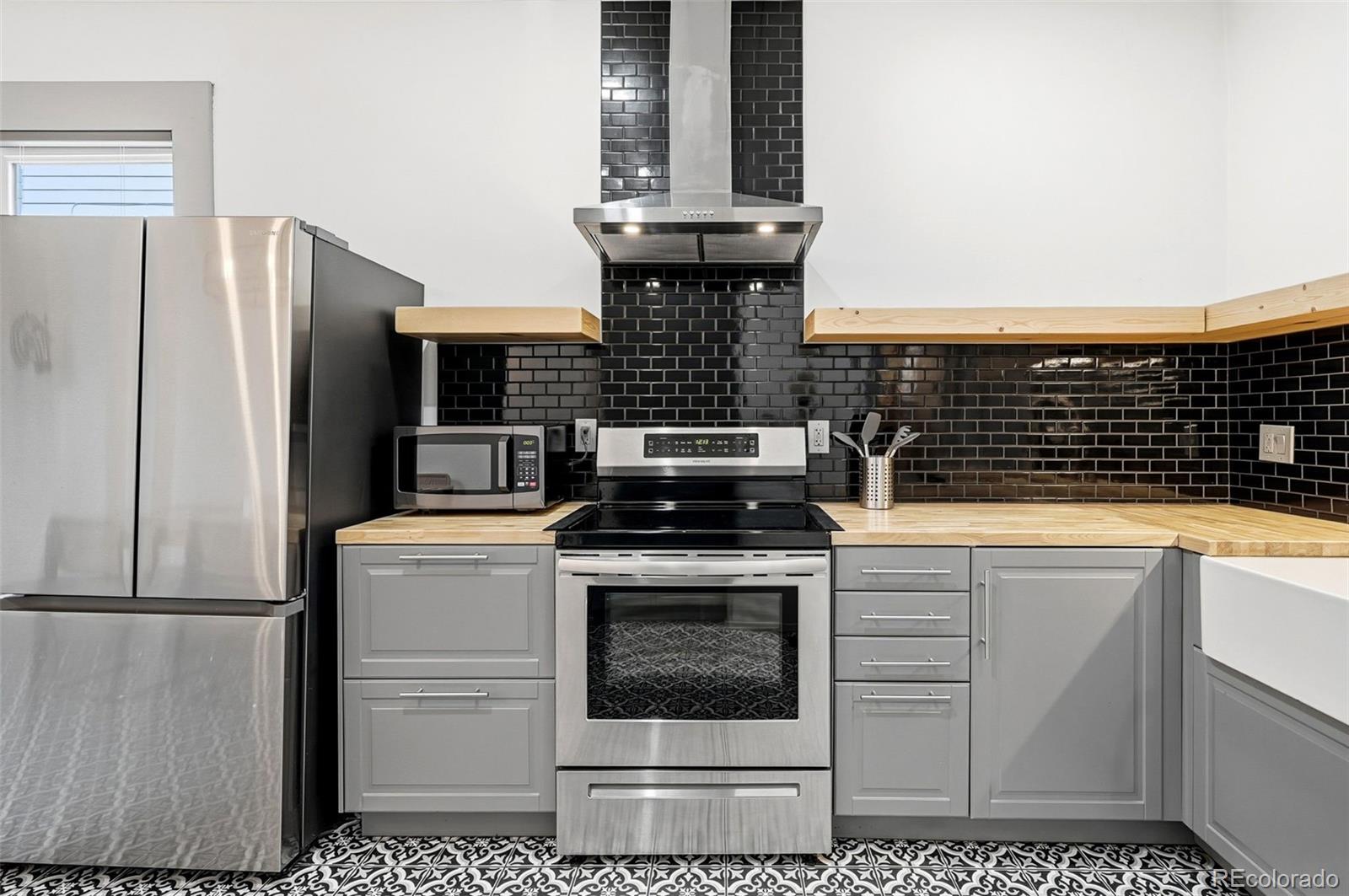 4206 Stuart Street Denver, CO 80212 - Photo 5 of 29