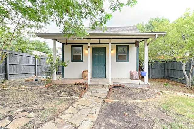 $2,400 | 1531 Hickory Trail, Allen, TX 75002