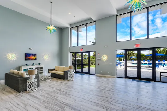 $6,000 | 145 South Ocean Avenue, Unit 419, Palm Beach Shores, FL 33404