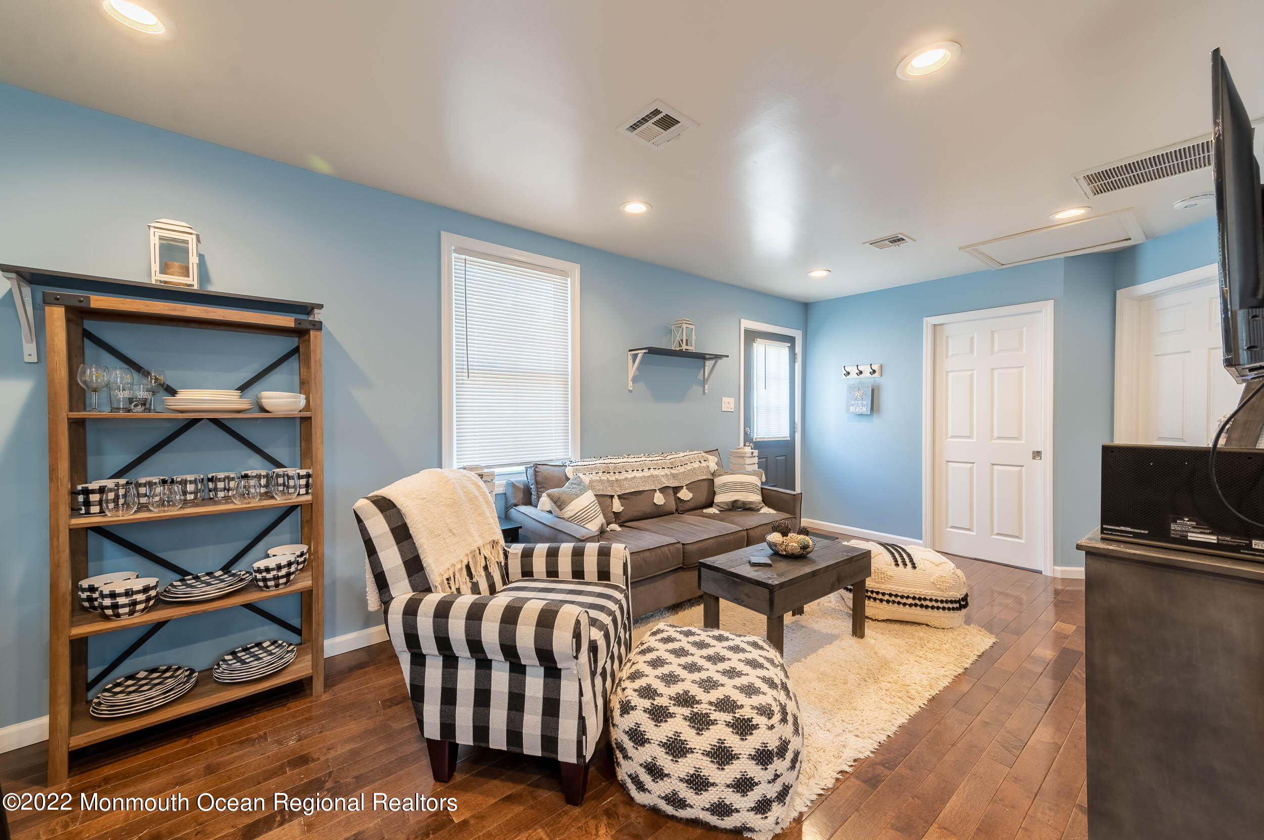 469 Mantoloking Road Brick, NJ 08723 - Photo 6 of 18 Living 3 (1)