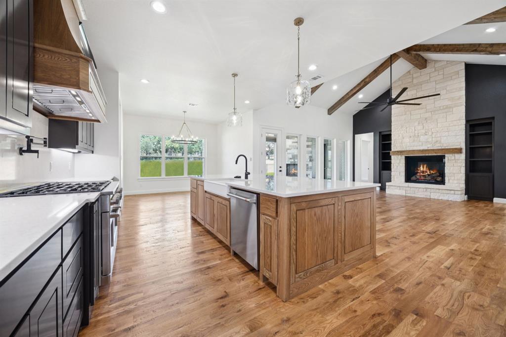 2008 Vaquero Street Weatherford, TX 76088 - Photo 13 of 40