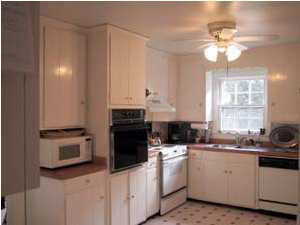 315 Gloucester Road Charlottesville, VA 22901 - Photo 5 of 9 kitchen