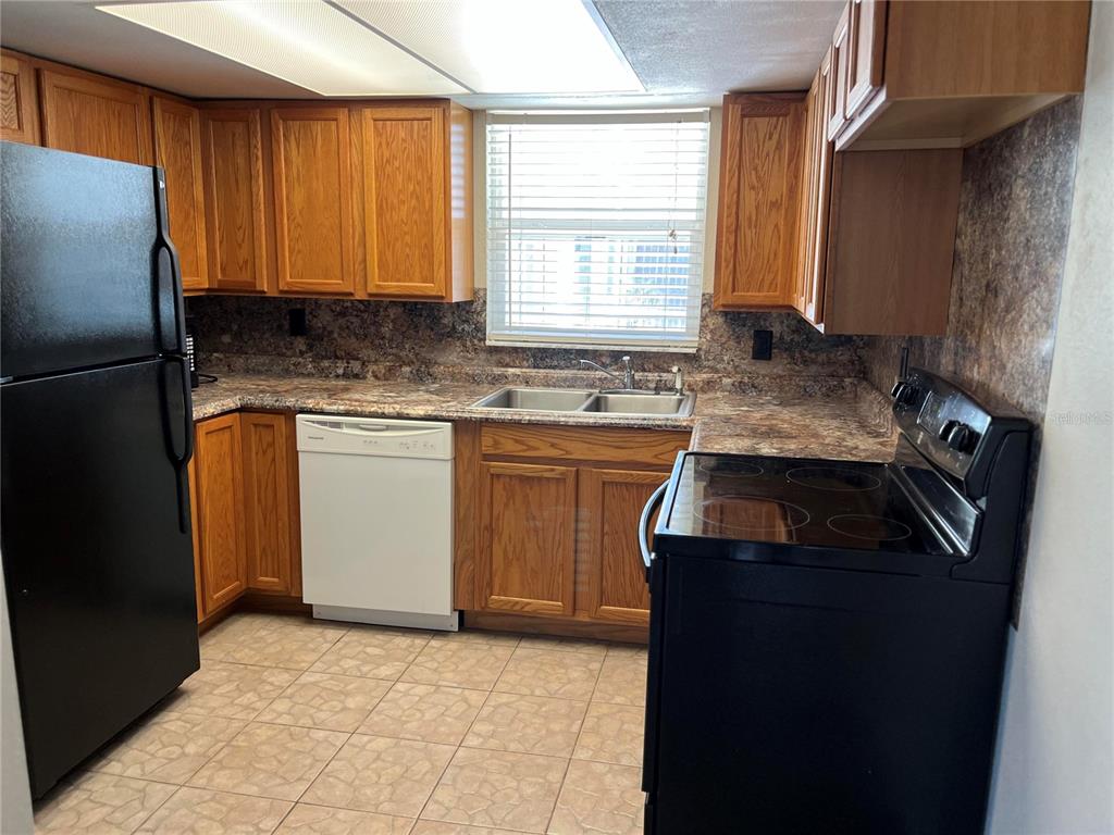 5746 Friedly Avenue New Port Richey, FL 34652 - Photo 5 of 8
