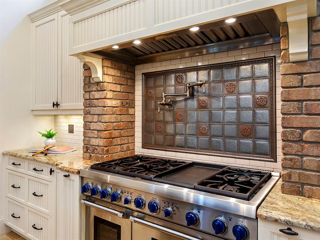 7951 Matera Court Lakewood Ranch, FL 34202 - Photo 25 of 81