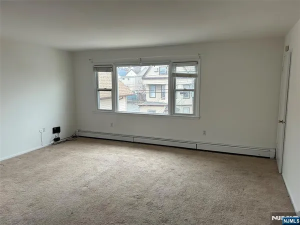 $2,200 | 404 John Street, East Newark, NJ 07029