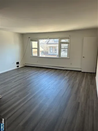 $2,200 | 404 John Street, East Newark, NJ 07029