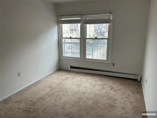 $2,200 | 404 John Street, East Newark, NJ 07029