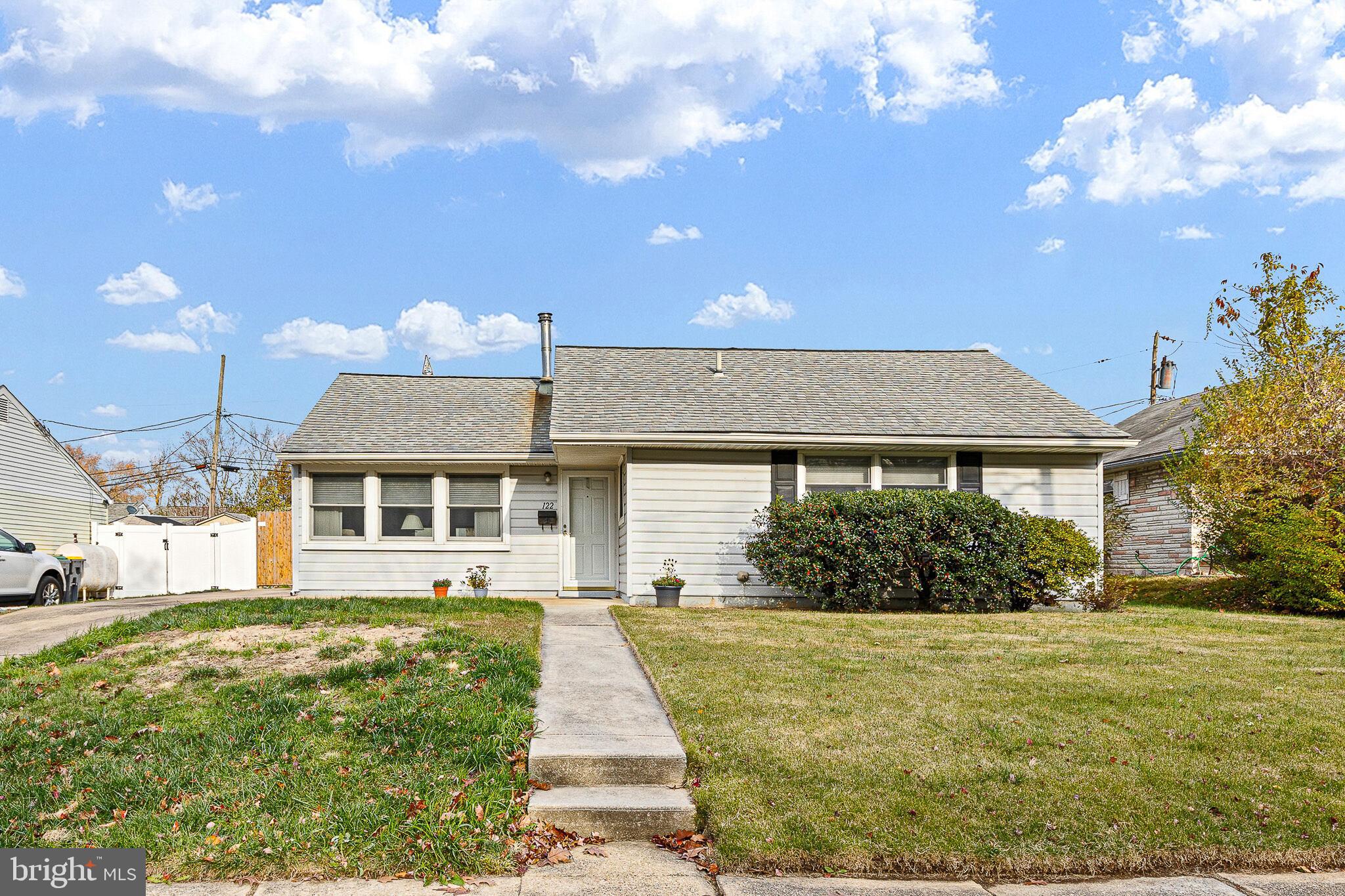 122 Rita Road New Castle, DE 19720 - Photo 3 of 23 Exterior - Front
