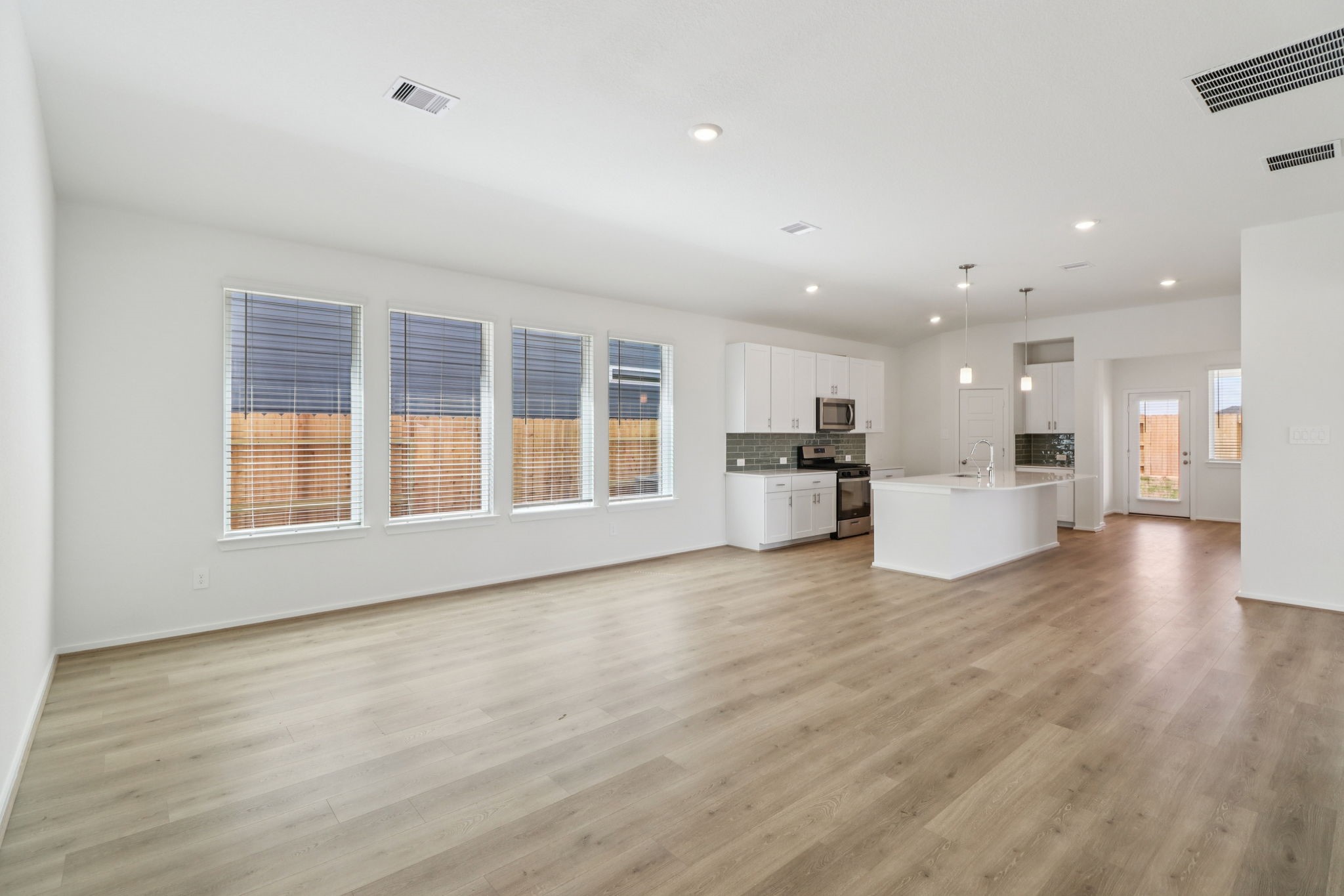 14028 Granger Pointe Lane Conroe, TX 77302 - Photo 2 of 10