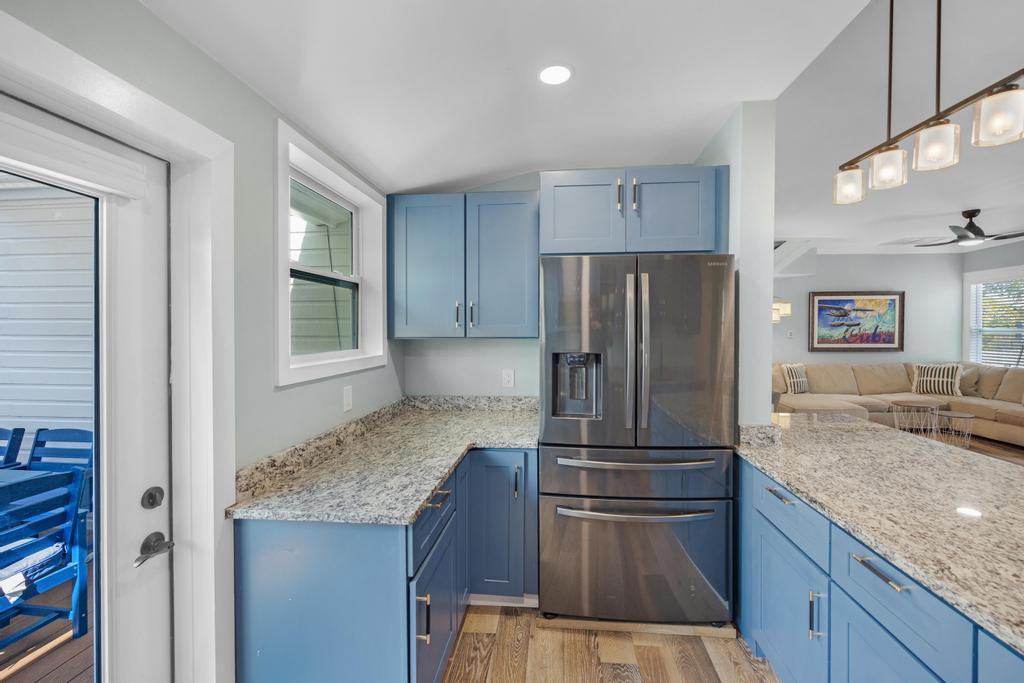 2211 Staples Avenue Key West, FL 33040 - Photo 13 of 33 14