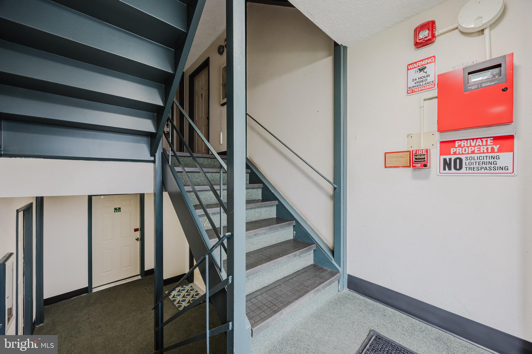 19621 Gunners Branch Road, Unit 823 Germantown, MD 20876 - Photo 10 of 49 a view of entryway