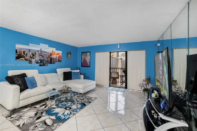 $269,999 | 8415 Southwest 107th Avenue, Unit 323W, Miami, FL 33173
