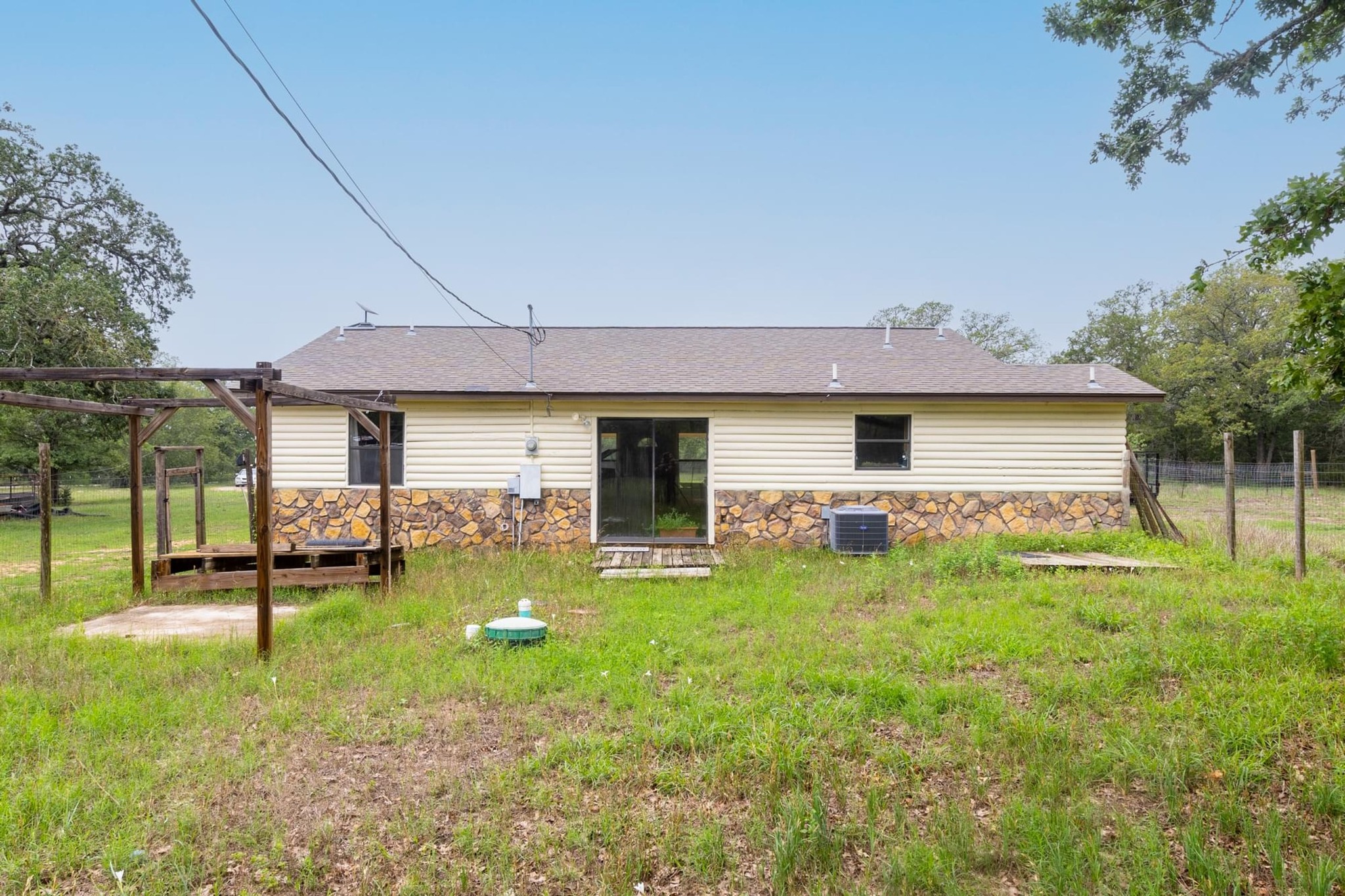 326 Zapalac Road Smithville, TX 78957 - Photo 16 of 23