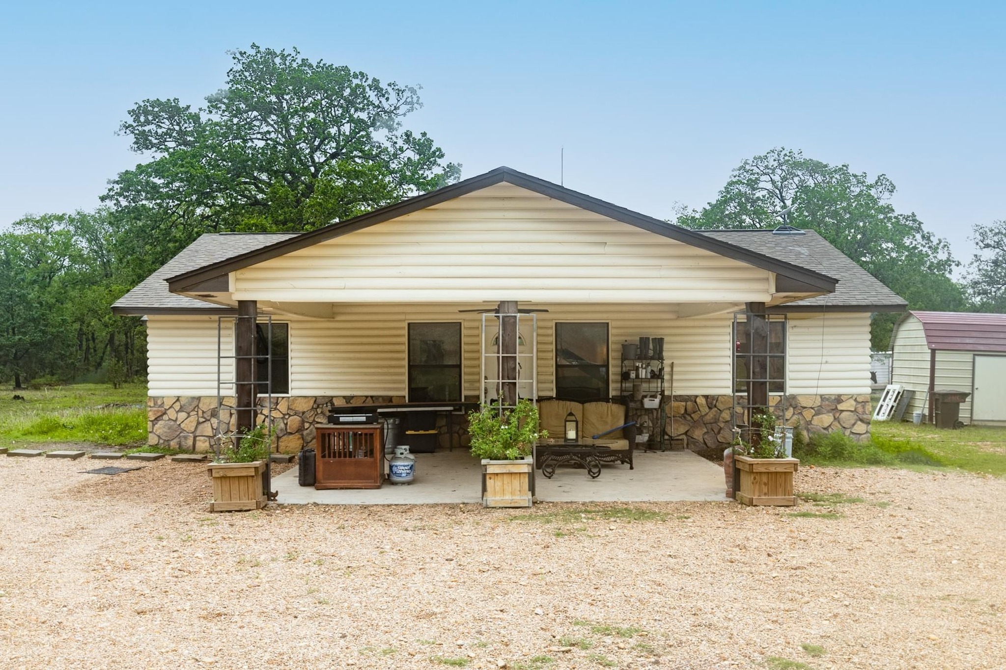 326 Zapalac Road Smithville, TX 78957 - Photo 3 of 23