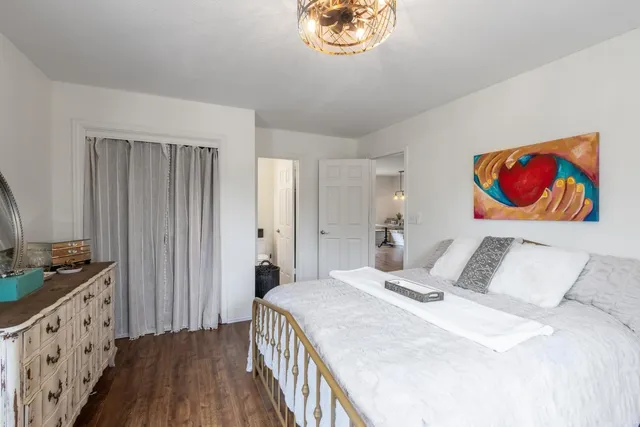 $400,000 | 326 Zapalac Road, Smithville, TX 78957