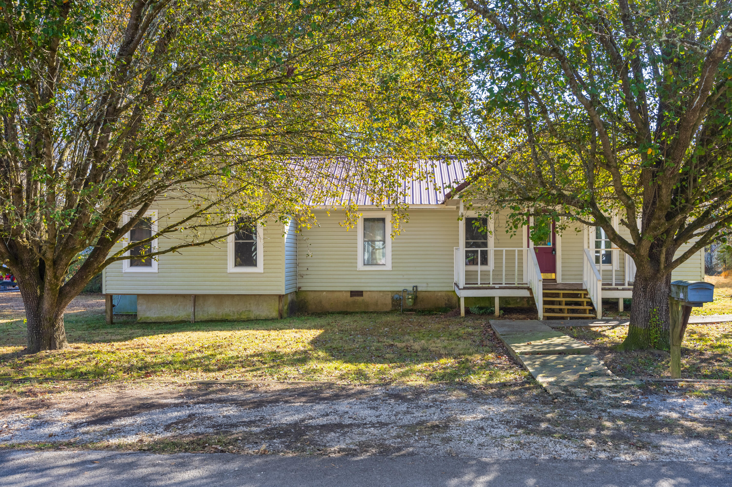 707 Gilbert Lane LaFayette, GA 30728 - Photo 2 of 38 2023_11_November_707_Gilbert_Ln_0002