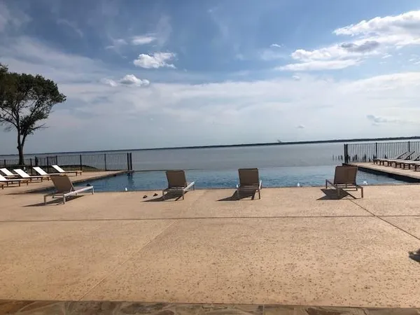 a close view of sink