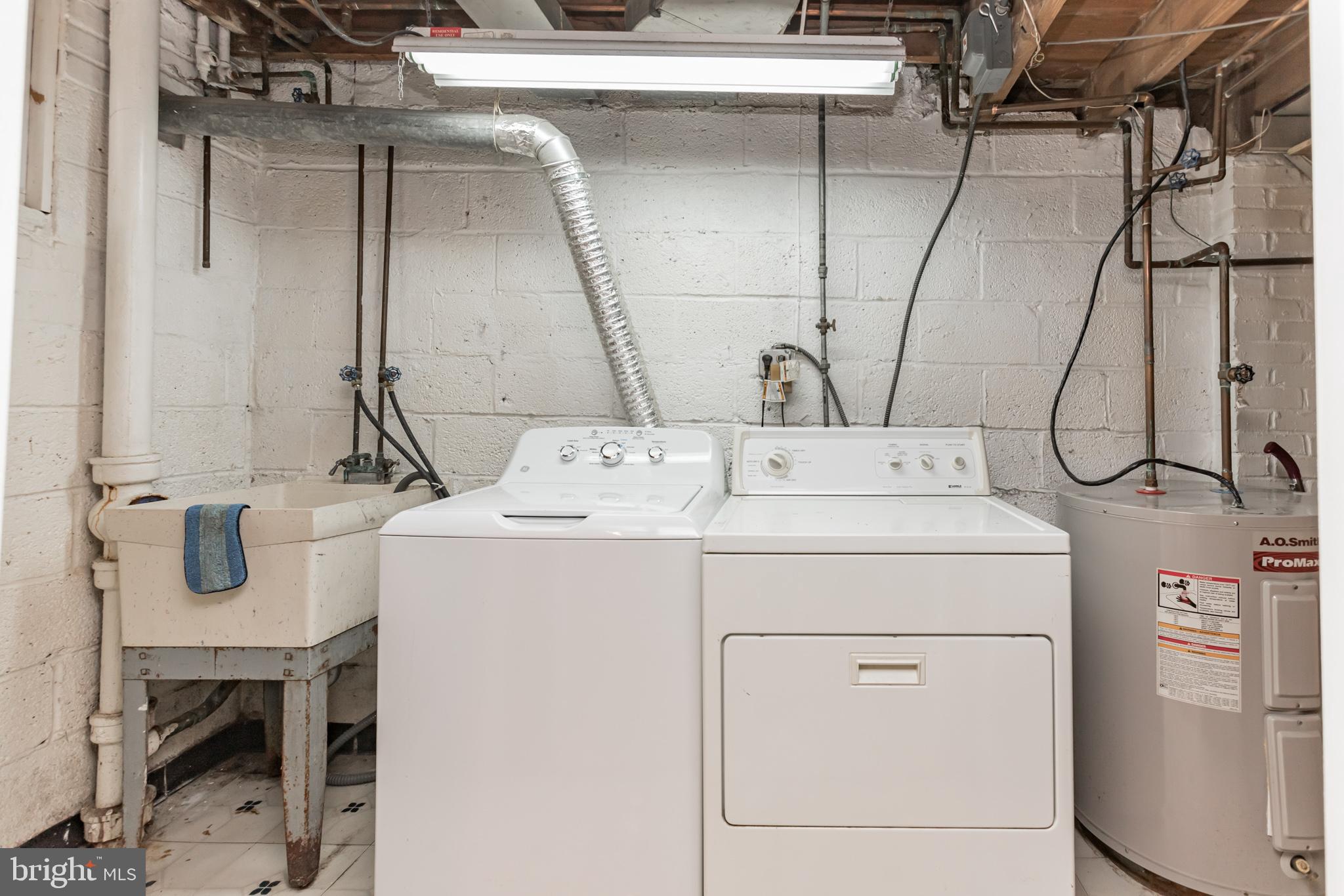 2010 Dayton Street Silver Spring, MD 20902 - Photo 26 of 30 Laundry area with washtub in the lower level