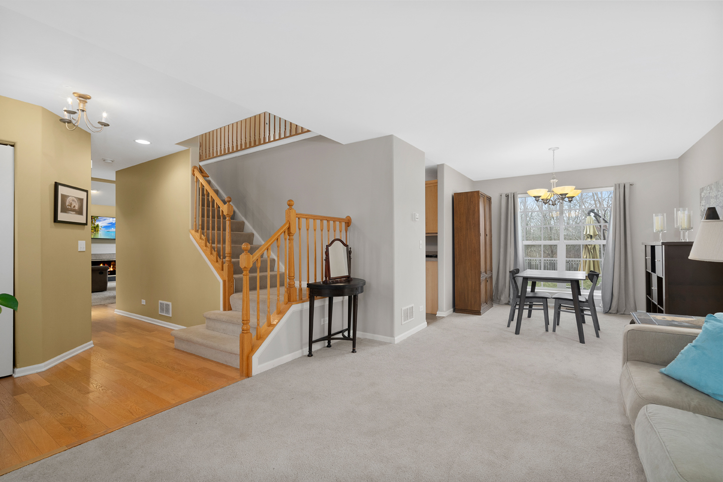 751 Sumac Drive Aurora, IL 60506 - Photo 7 of 33 a view of a livingroom with furniture and a furniture