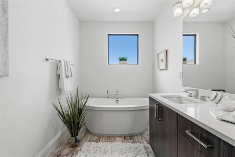 $1,450,000 | 300 Delmar Terrace South, St. Petersburg, FL 33701