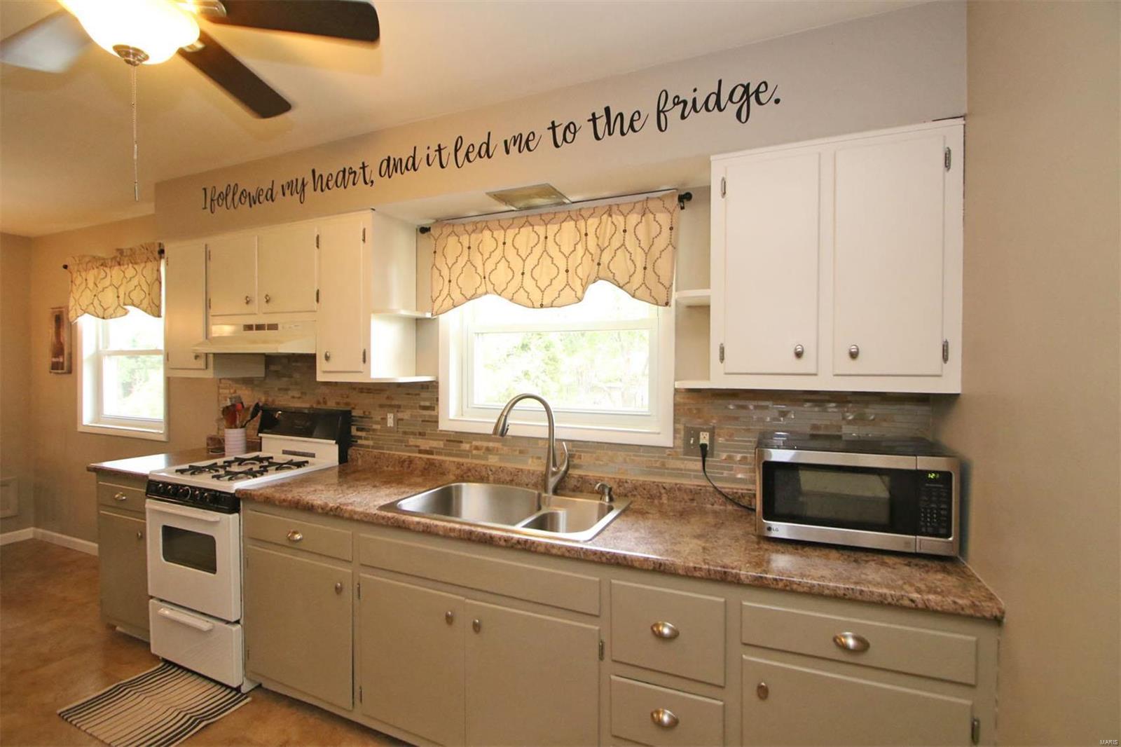 1421 Seiler Road Godfrey, IL 62035 - Photo 16 of 23
