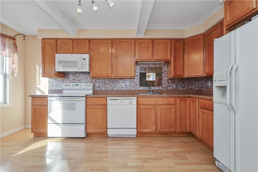 186 Church Street, Unit B Woonsocket, RI 02895 - Photo 4 of 34 Gallery Image 4