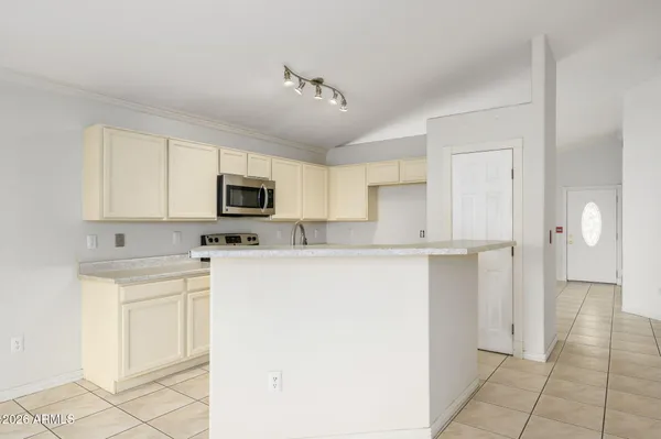 $441,500 | 542 West Princeton Avenue, Gilbert, AZ 85233