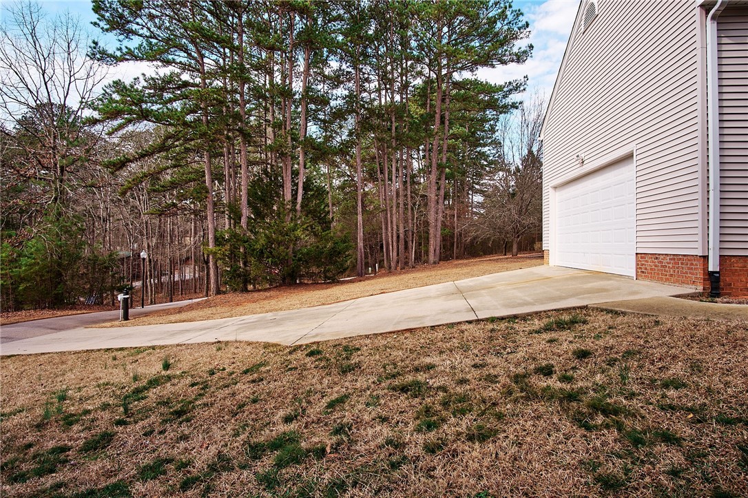 801 Windrush Lane Seneca, SC 29672 - Photo 36 of 44