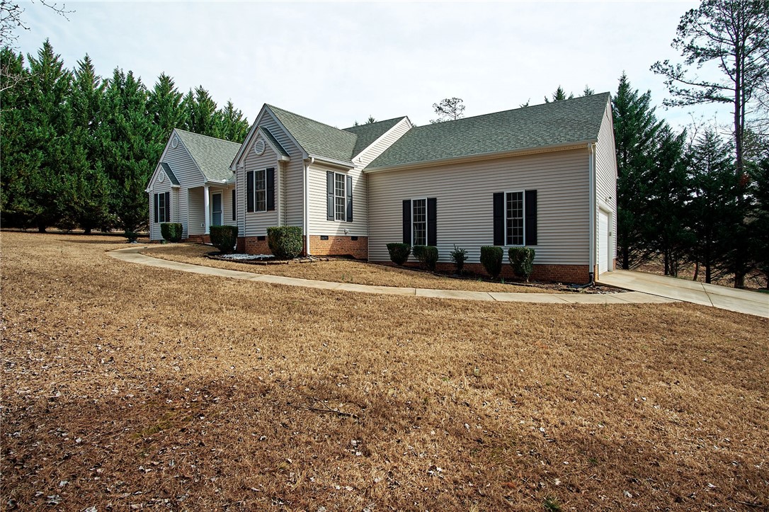 801 Windrush Lane Seneca, SC 29672 - Photo 40 of 44