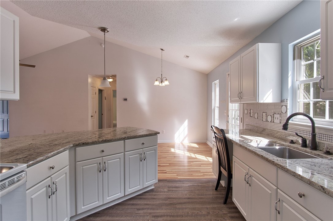 801 Windrush Lane Seneca, SC 29672 - Photo 9 of 44