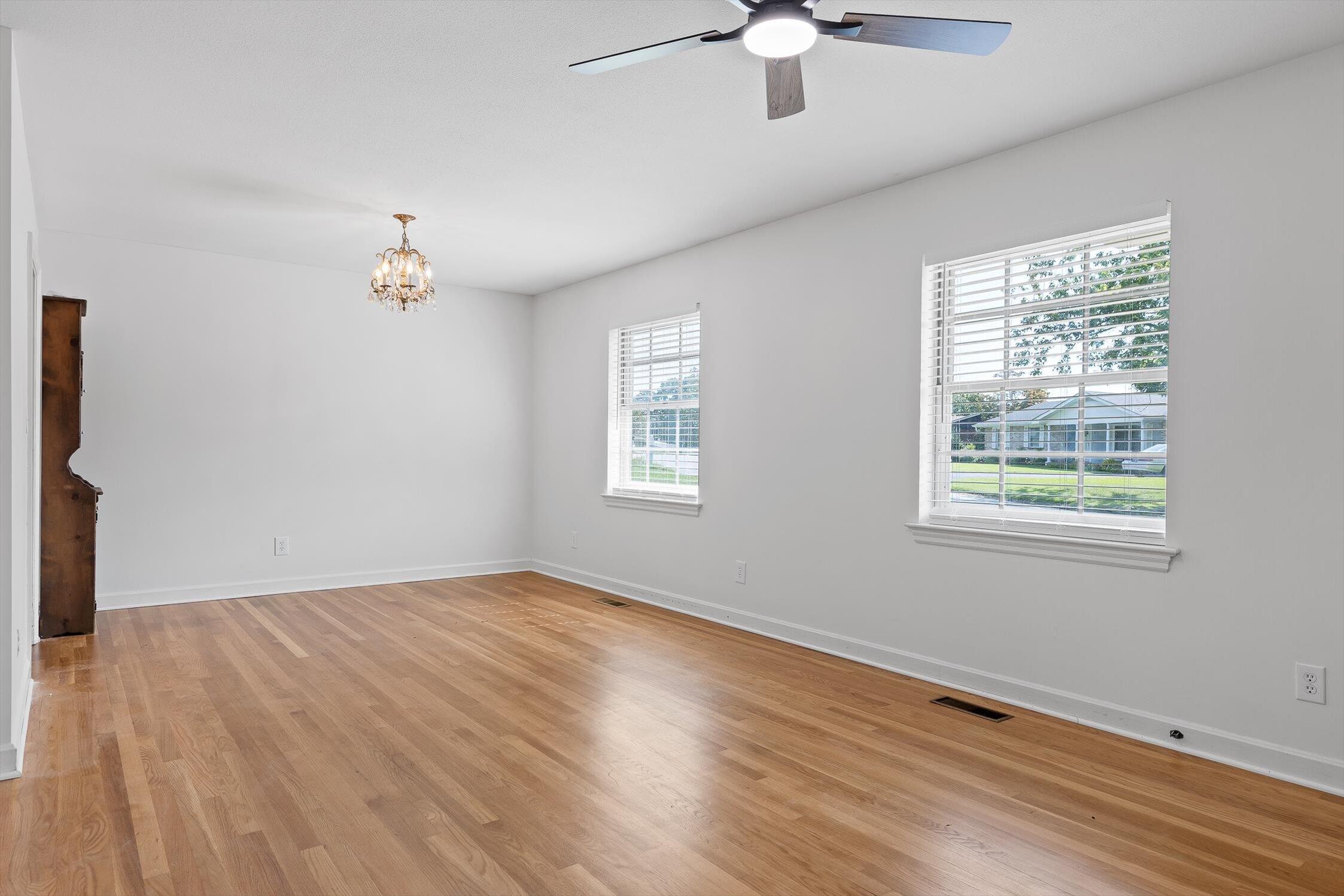 4607 Cloverdale Loop Hixson, TN 37343 - Photo 6 of 33 28-Cloverdale Loop-9