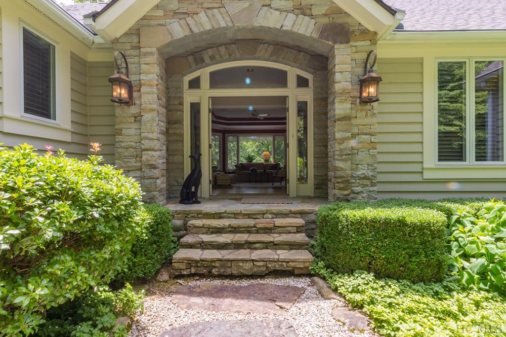 114 The Rapids Sapphire, NC 28774 - Photo 27 of 37 Gallery Image 27