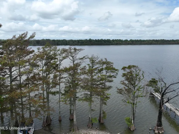 $85,000 | 980 Moon Lake Road, Dundee, MS 38626