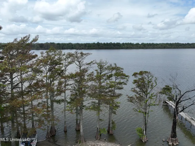 $85,000 | 980 Moon Lake Road, Dundee, MS 38626