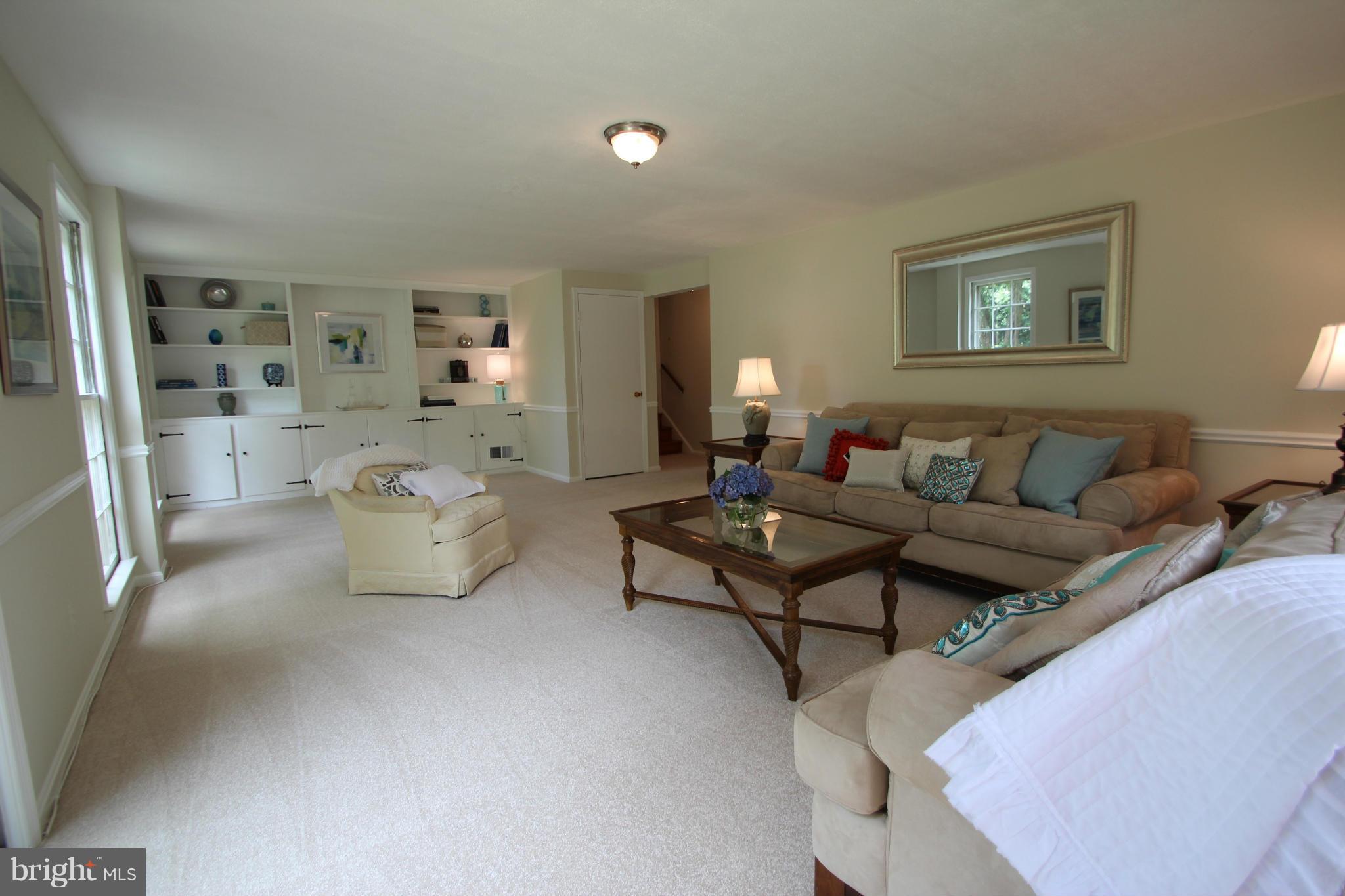 12005 Old Bridge Road North Bethesda, MD 20852 - Photo 17 of 20 Family Room