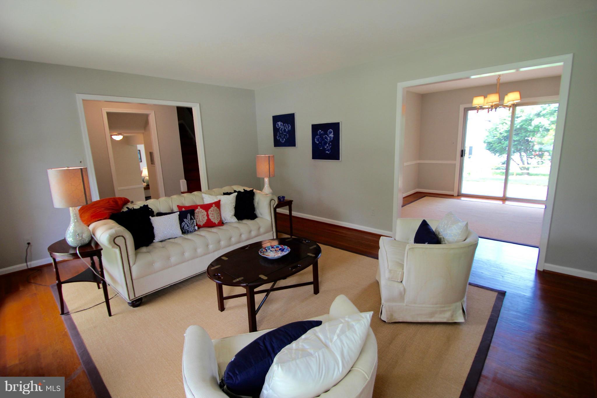 12005 Old Bridge Road North Bethesda, MD 20852 - Photo 5 of 20 Living Room