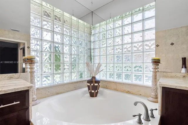 $850,000 | 8195 Northwest 41st Street, Coral Springs, FL 33065