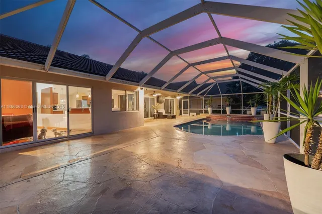 $850,000 | 8195 Northwest 41st Street, Coral Springs, FL 33065