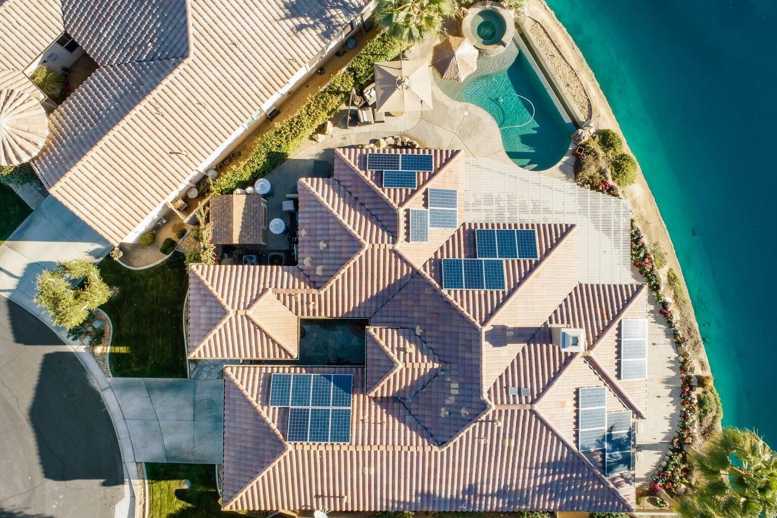 3 Pyramid Lake Court Rancho Mirage, CA 92270 - Photo 3 of 41 20240919193601334209000000-o