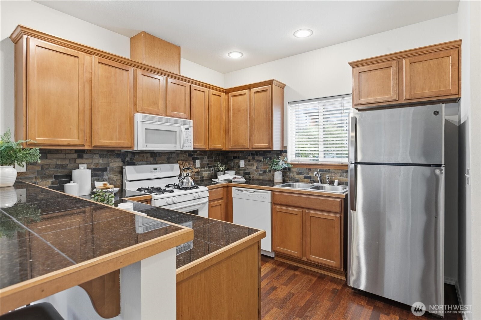 4736 Delridge Way Southwest, Unit B Seattle, WA 98106 - Photo 5 of 18