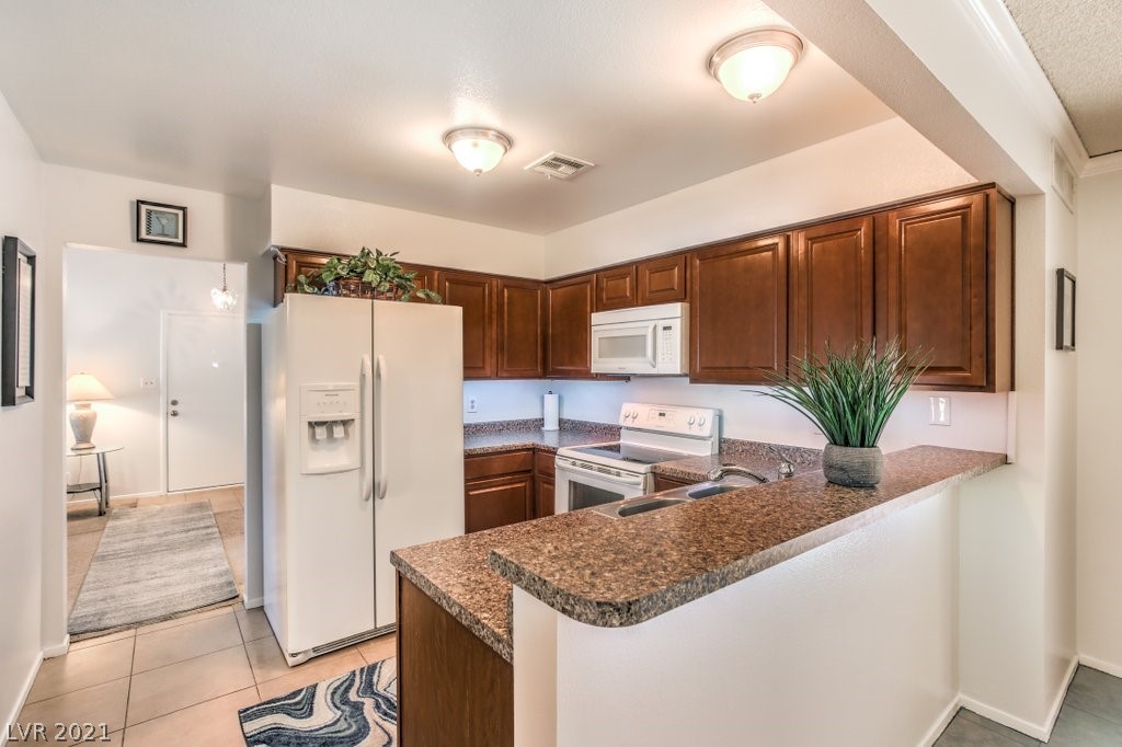6401 Waterthrush Way Las Vegas, NV 89103 - Photo 16 of 36
