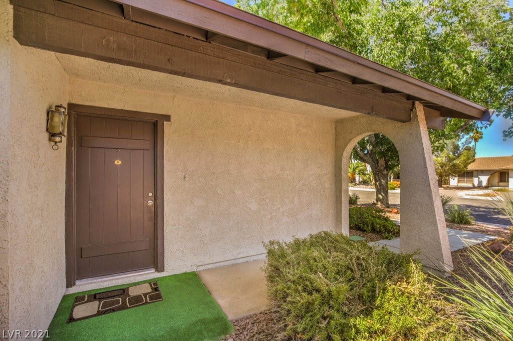 6401 Waterthrush Way Las Vegas, NV 89103 - Photo 5 of 36
