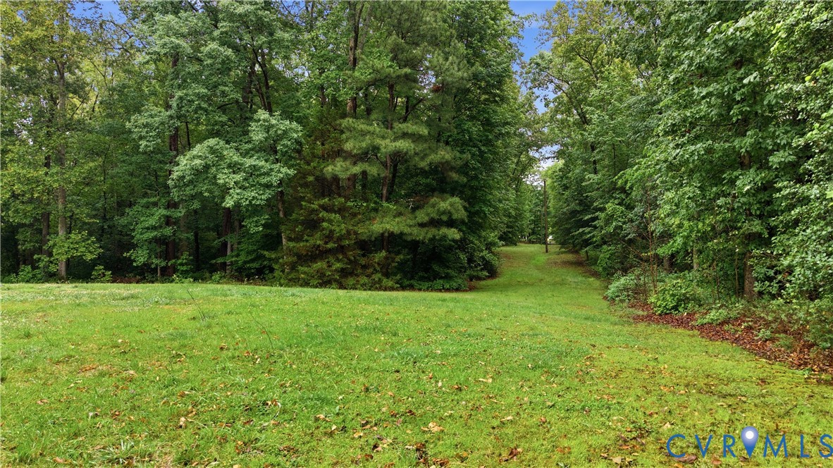 10152 Georgetown Road Mechanicsville, VA 23116 - Photo 35 of 35 a view of an outdoor space and a yard