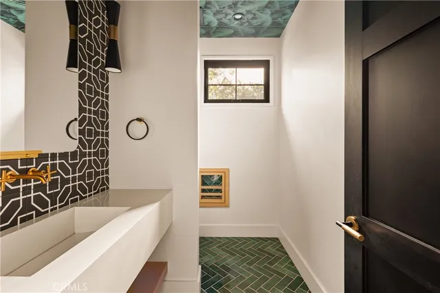 $25,000 | 4953 Edgerton Avenue, Encino, CA 91436