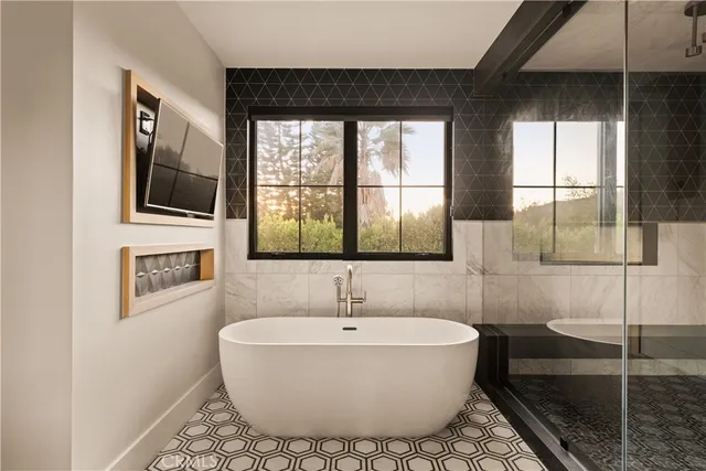 $25,000 | 4953 Edgerton Avenue, Encino, CA 91436