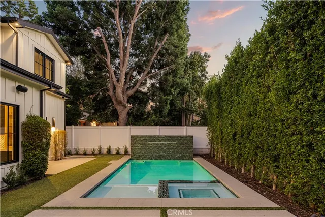 $25,000 | 4953 Edgerton Avenue, Encino, CA 91436